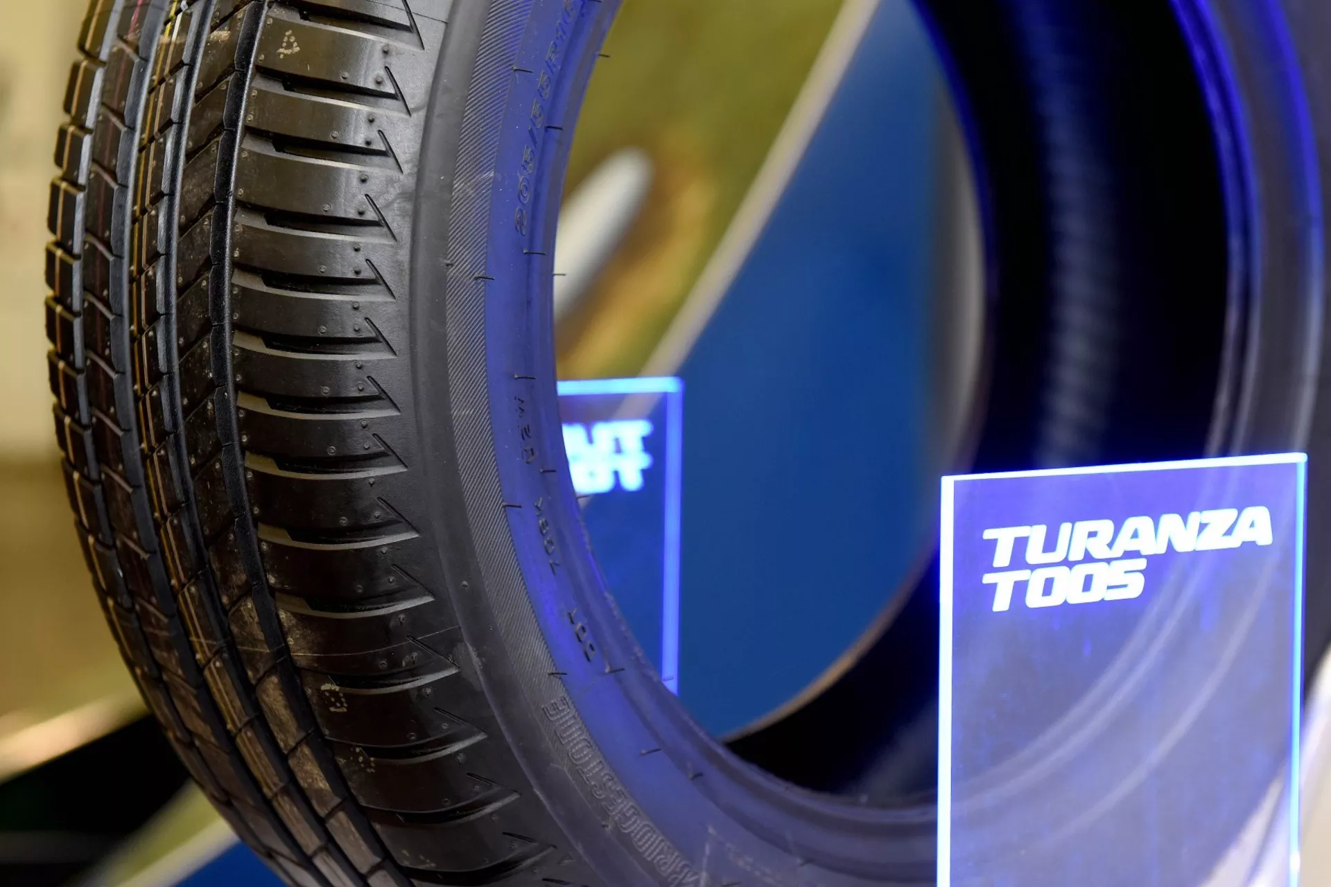 Bridgestone Turanza T005